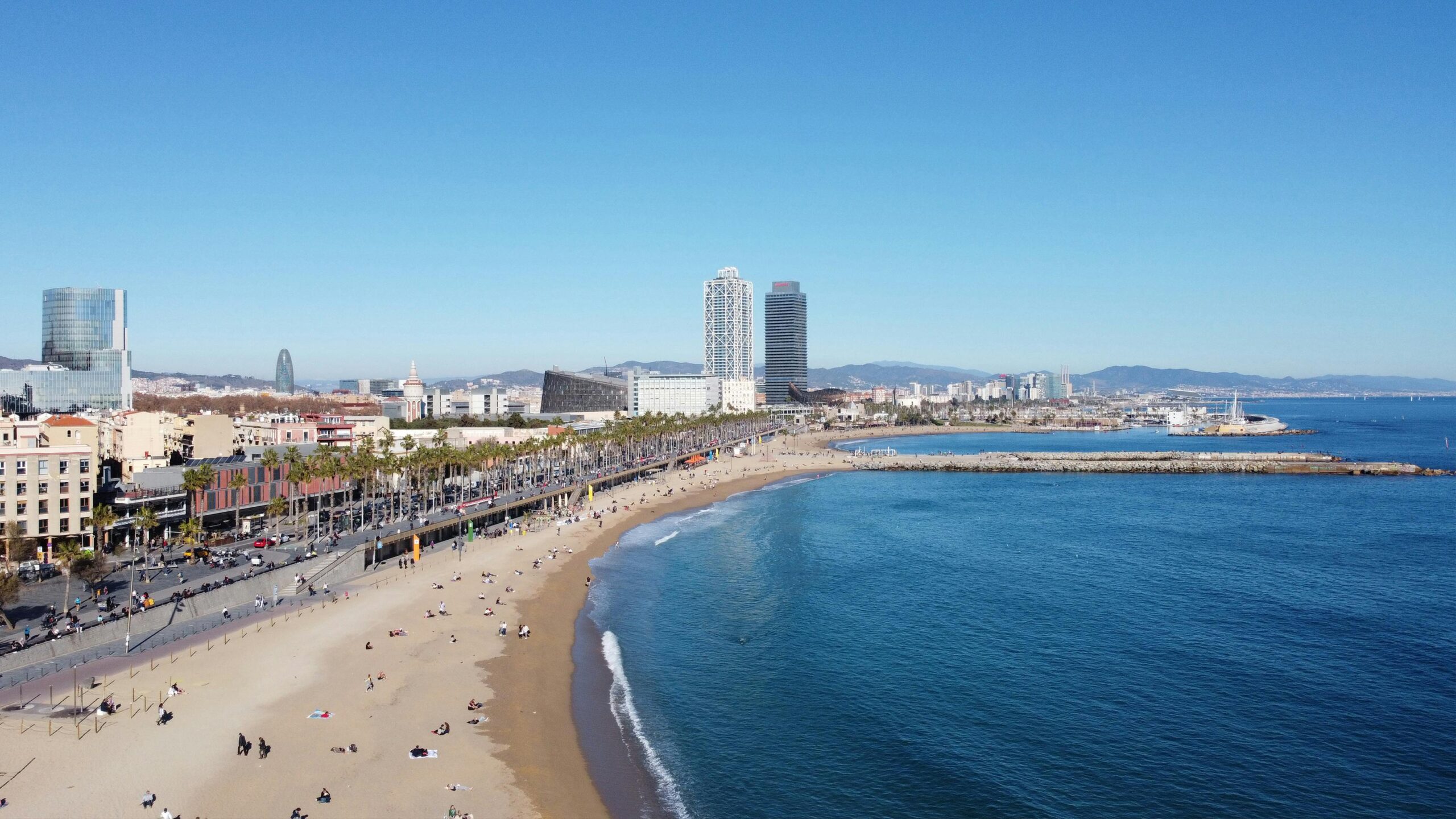Gu%C3%ADa+de+Barcelona%3A+Toda+la+informaci%C3%B3n+para+tu+viaje